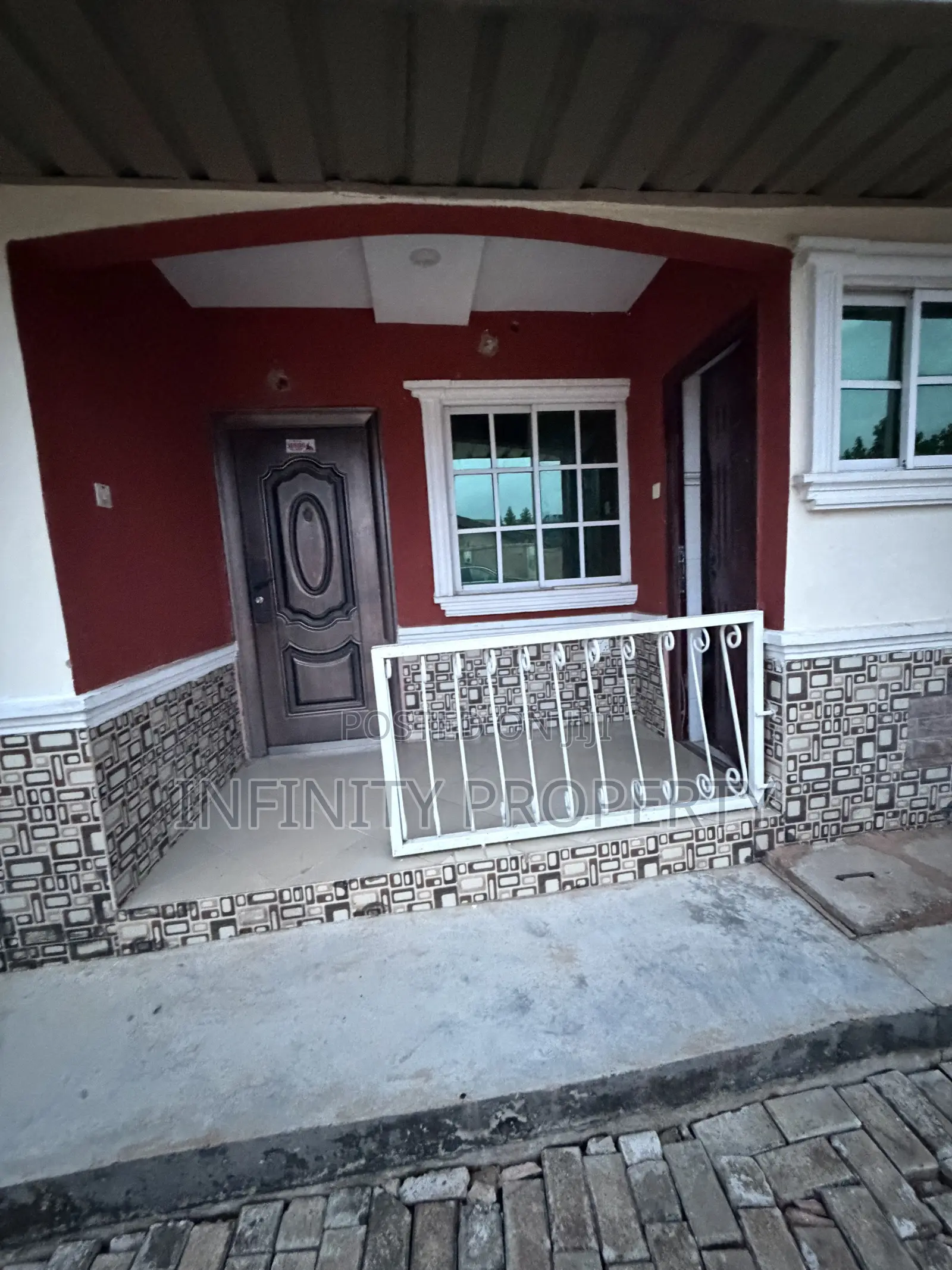 2bdrm Block of Flats in Ekae, Benin City for sale in Benin City