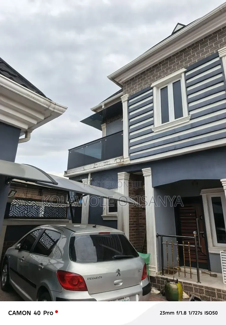 6bdrm Duplex in Ikotun / Ikotun/Igando for sale in Ikotun / Ikotun/Igando