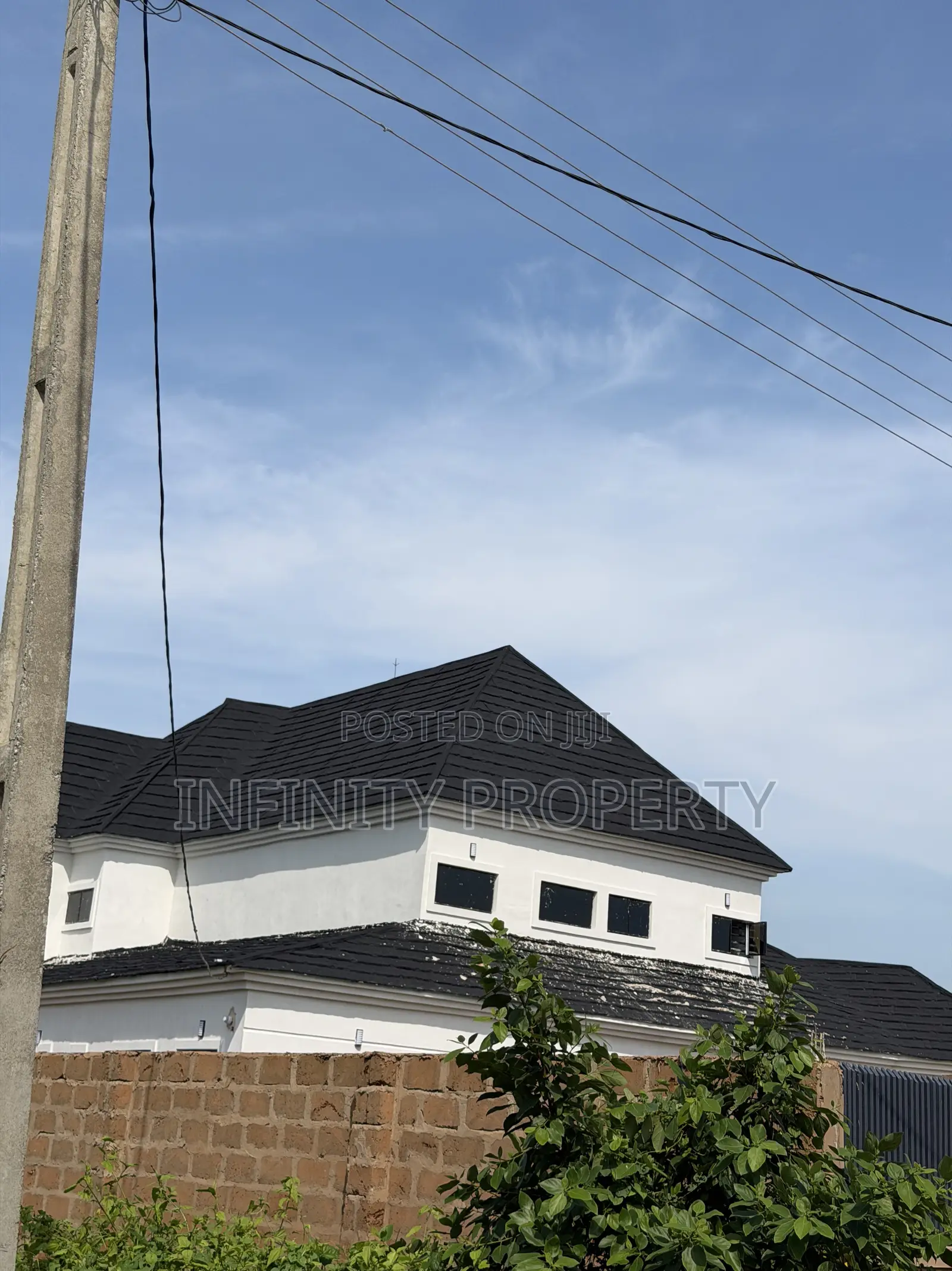 5bdrm Penthouse in Okoromi, Benin City for sale in Benin City