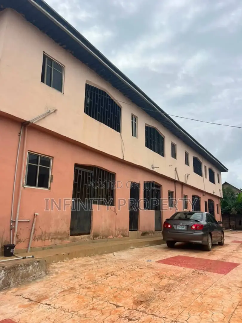 1bdrm Block of Flats in Ugbor. Central, Benin City for sale in Benin City