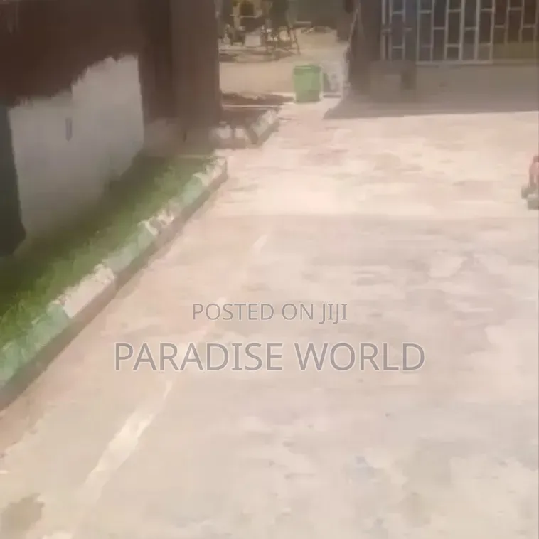 Landed Property and House School Class Rooms in Obafemi-Owode