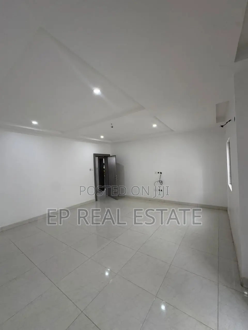 5bdrm Duplex in Apo District for sale in Apo District