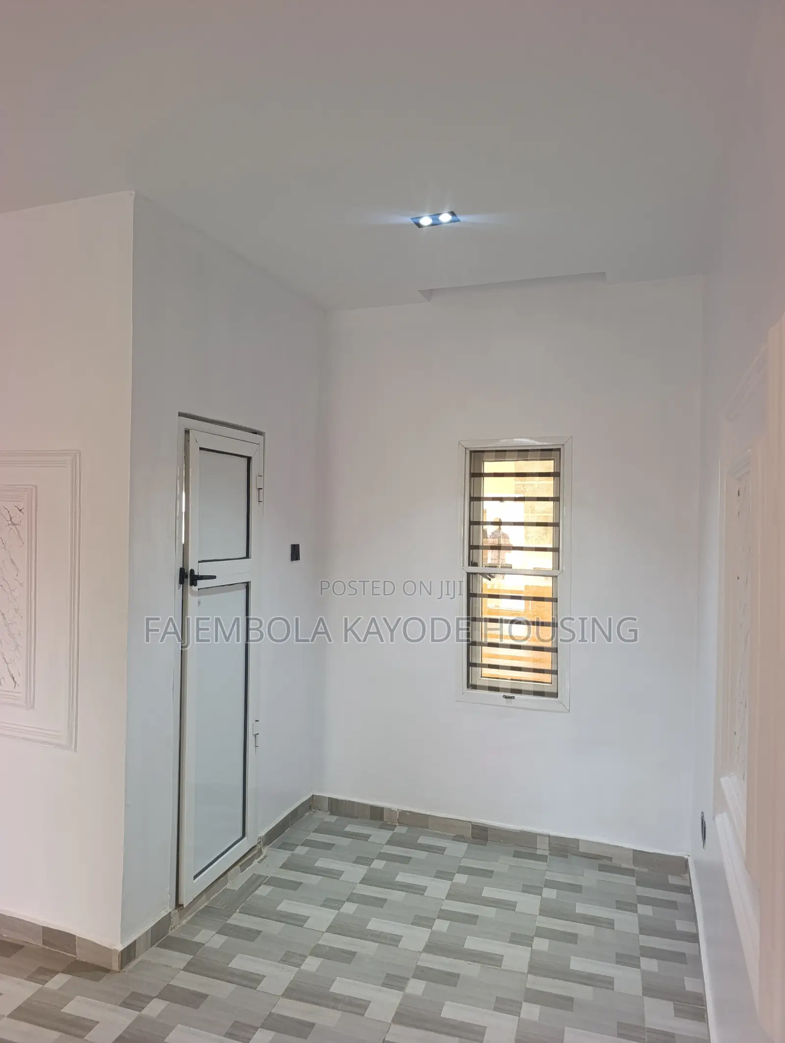 3bdrm Bungalow in Monatan, Iwo Road for sale in Iwo Road
