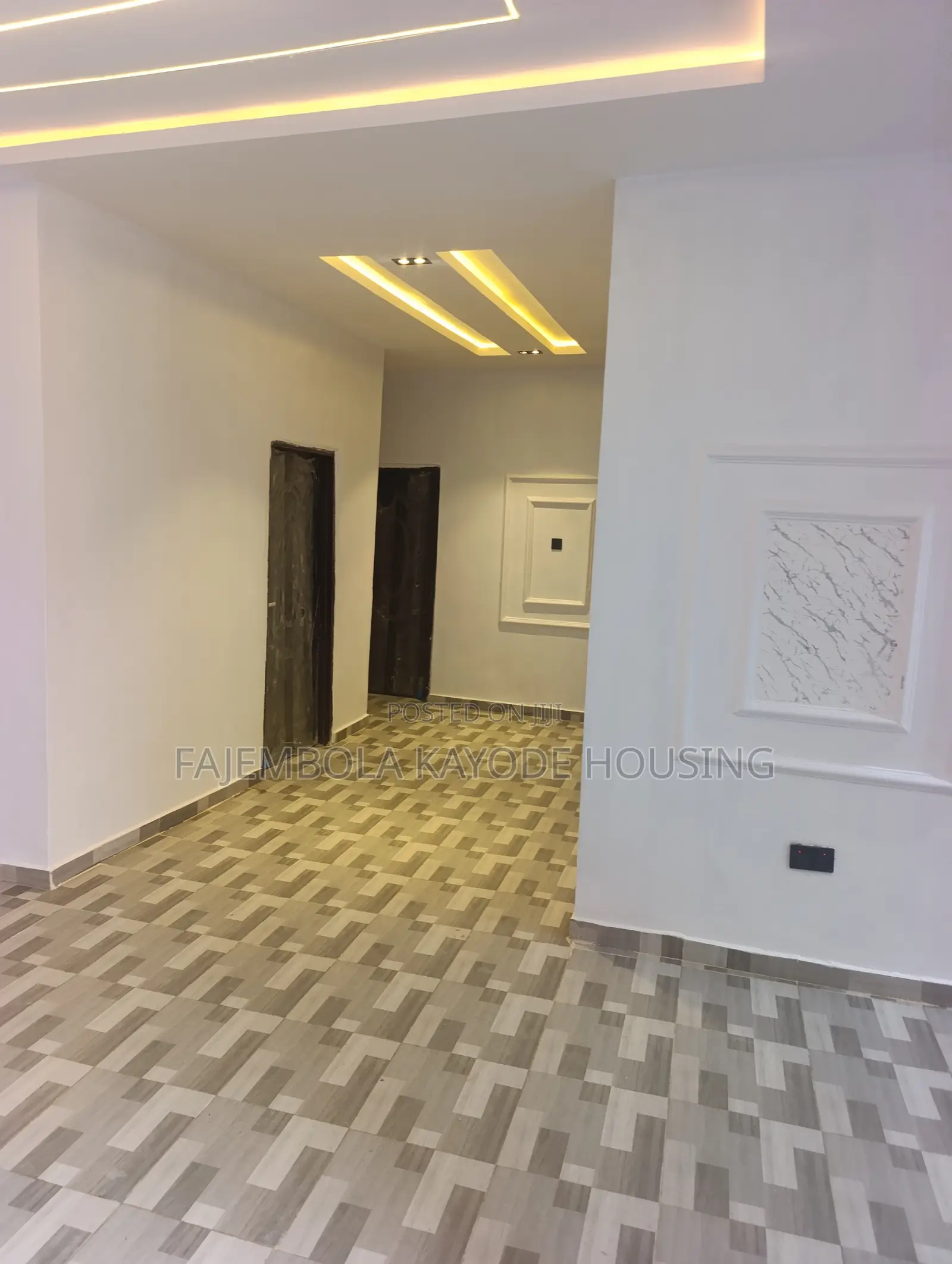 3bdrm Bungalow in Monatan, Iwo Road for sale in Iwo Road