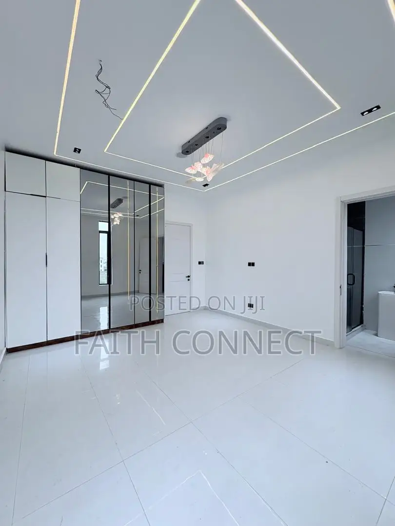 5bdrm Duplex in Lekki, Ikate for sale in Ikate