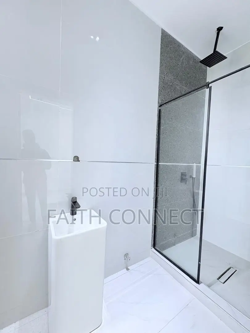5bdrm Duplex in Lekki, Ikate for sale in Ikate