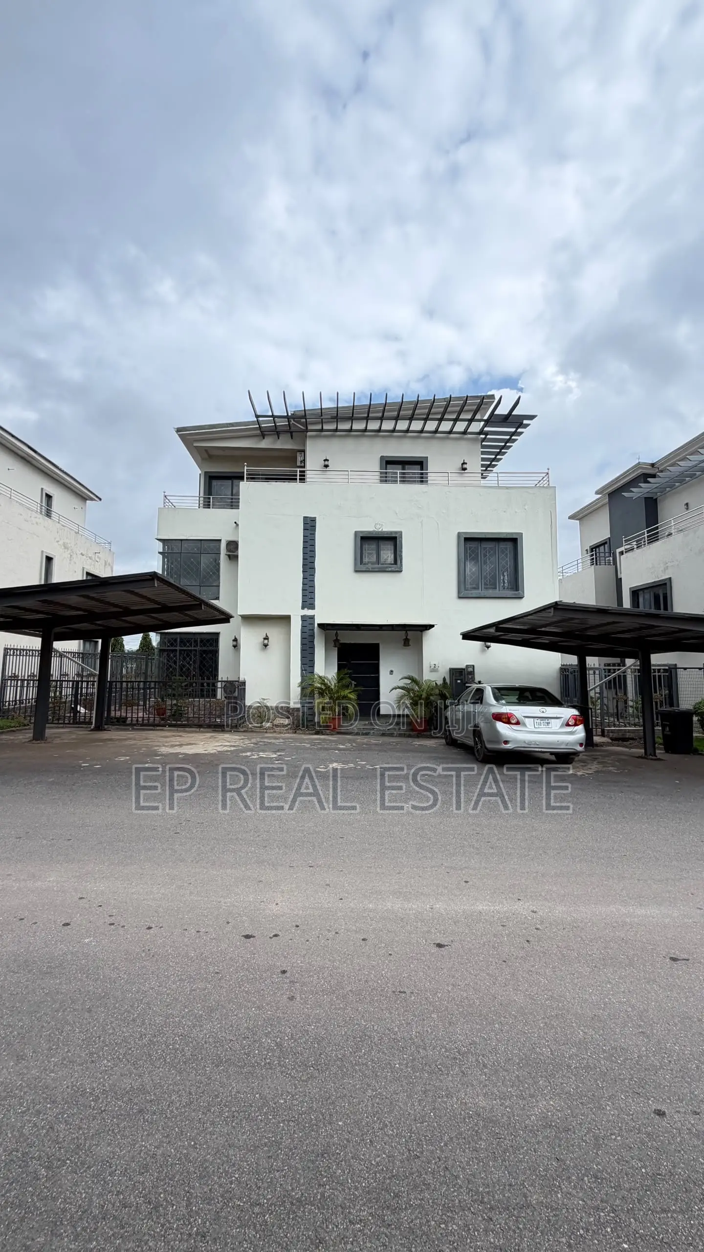7bdrm Duplex in Apo District for rent in Apo District