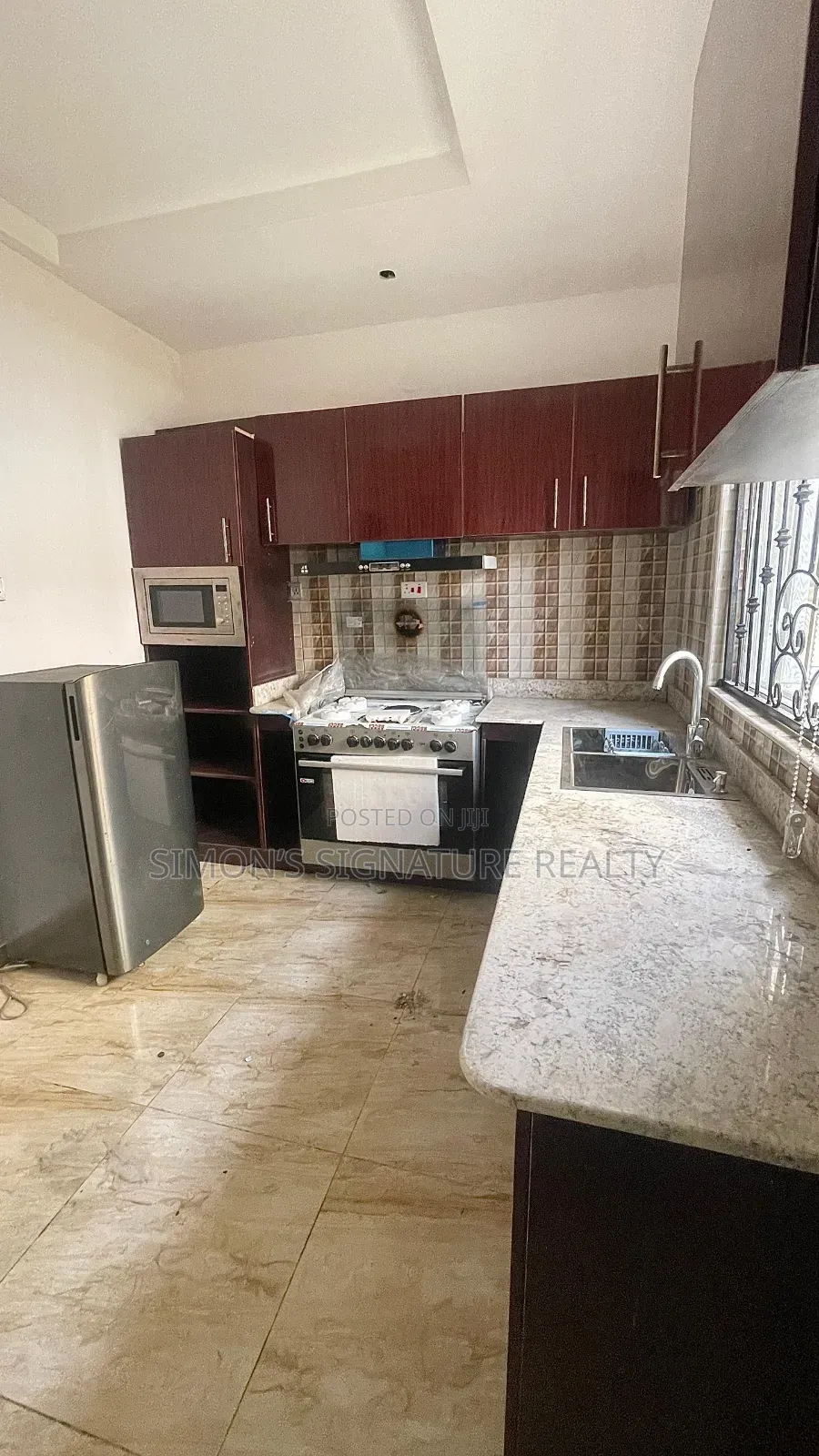 Furnished 5bdrm Duplex in Chevron for rent in Chevron