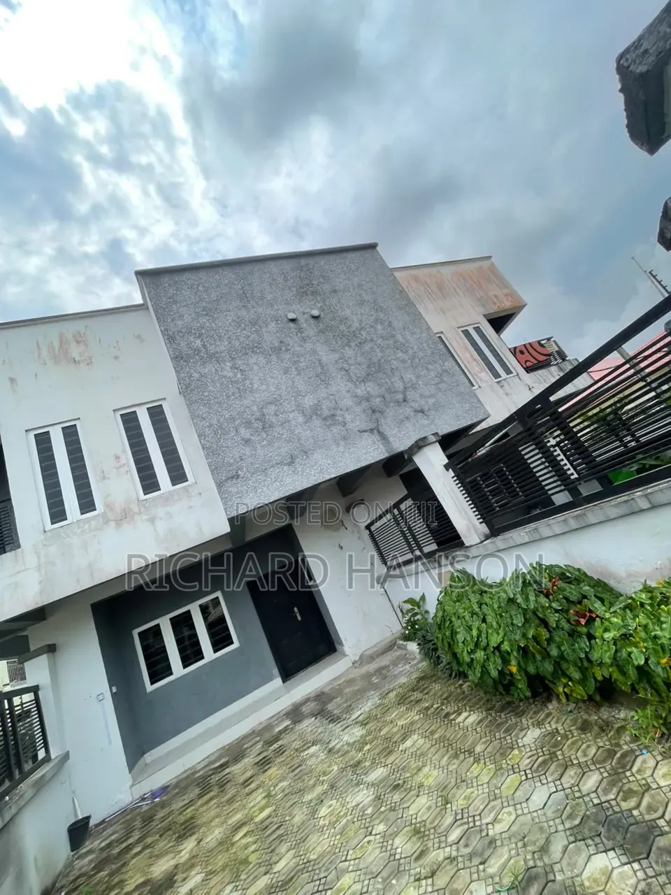 4bdrm Duplex in Cele Medu, Awoyaya for rent in Awoyaya