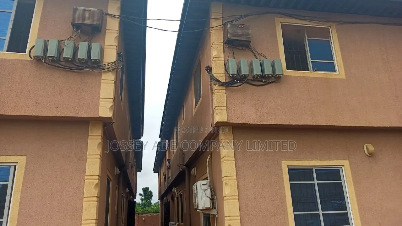 Furnished 2bdrm Block of Flats in Ayobo for sale in Ayobo