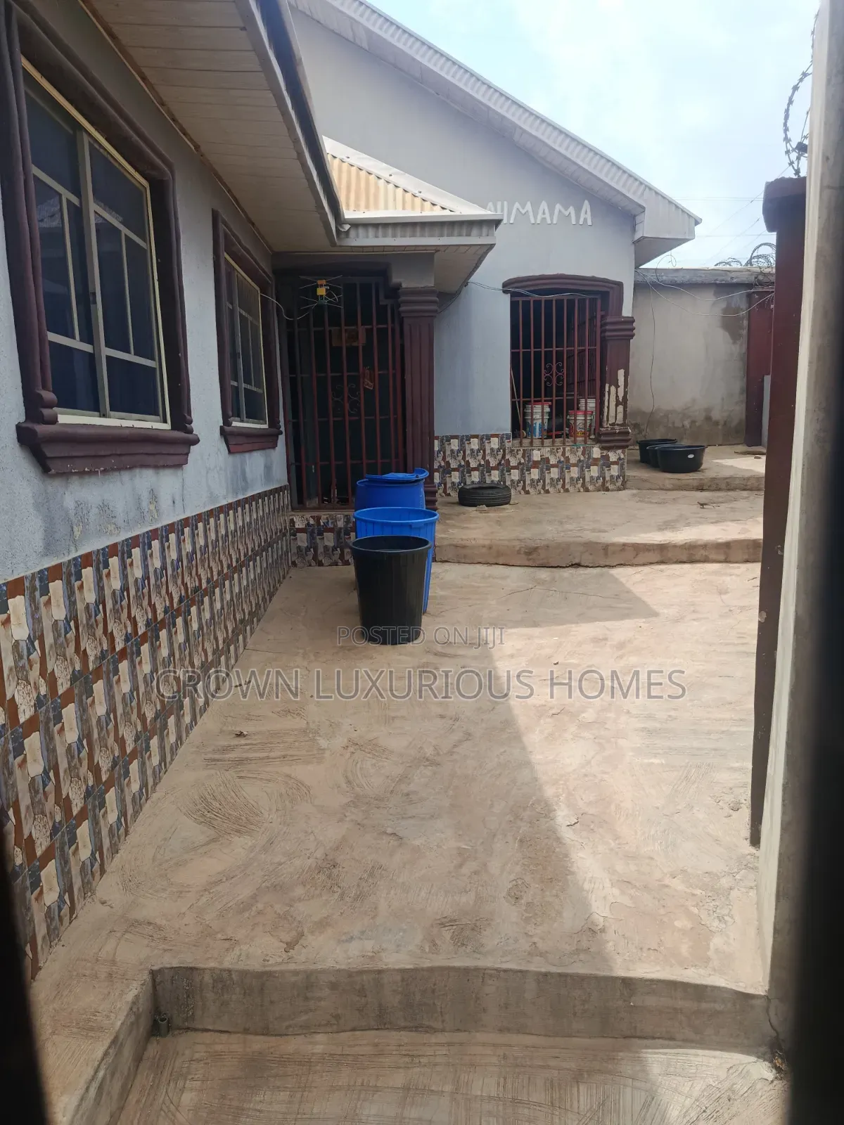 2bdrm Block of Flats in Adeosun-Akatapa, Ibadan for sale in Ibadan