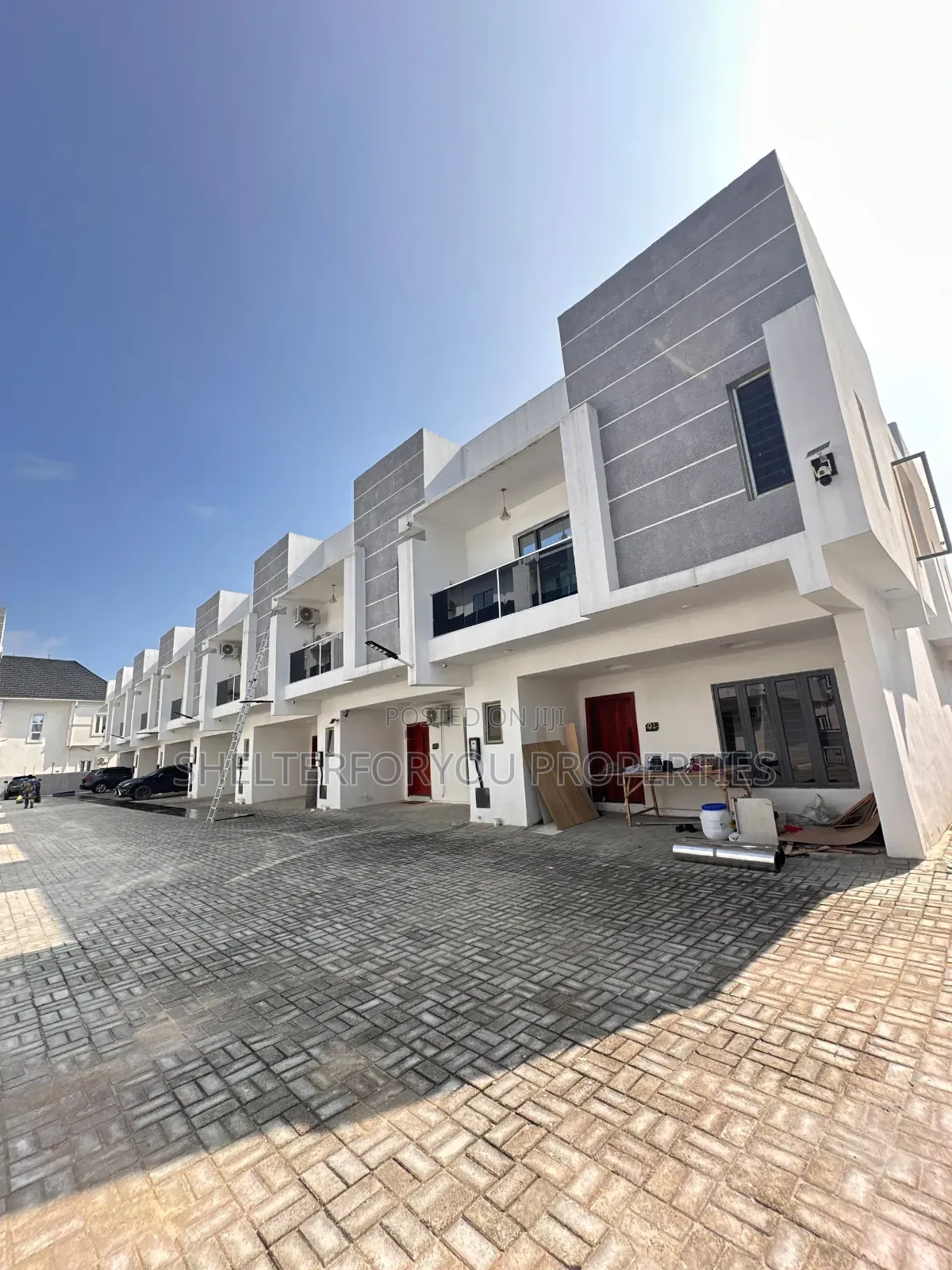 4bdrm Duplex in Lekki Phase 1 for sale in Lekki Phase 1
