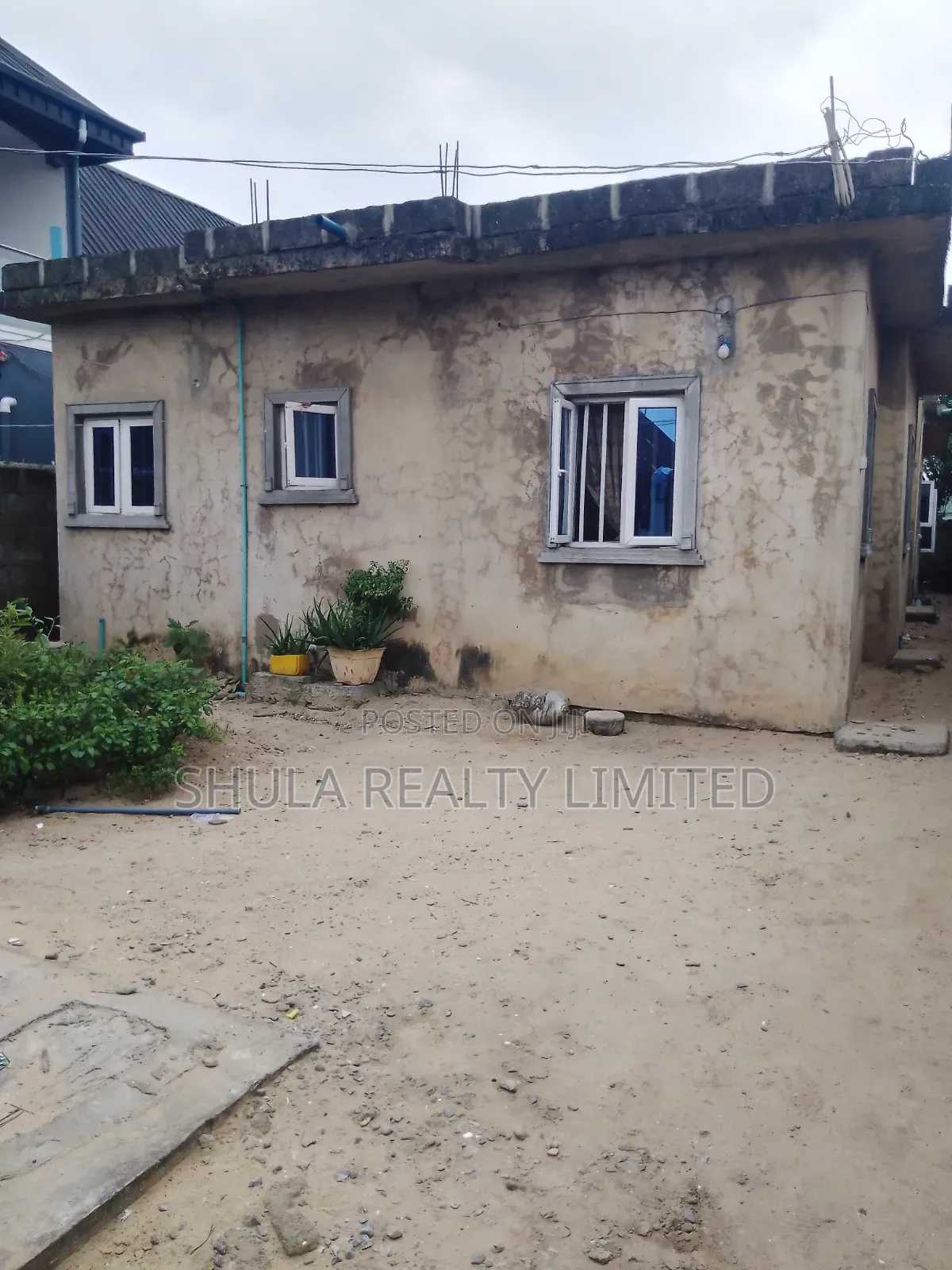 Furnished 4bdrm House in Okokomaiko for sale in Okokomaiko