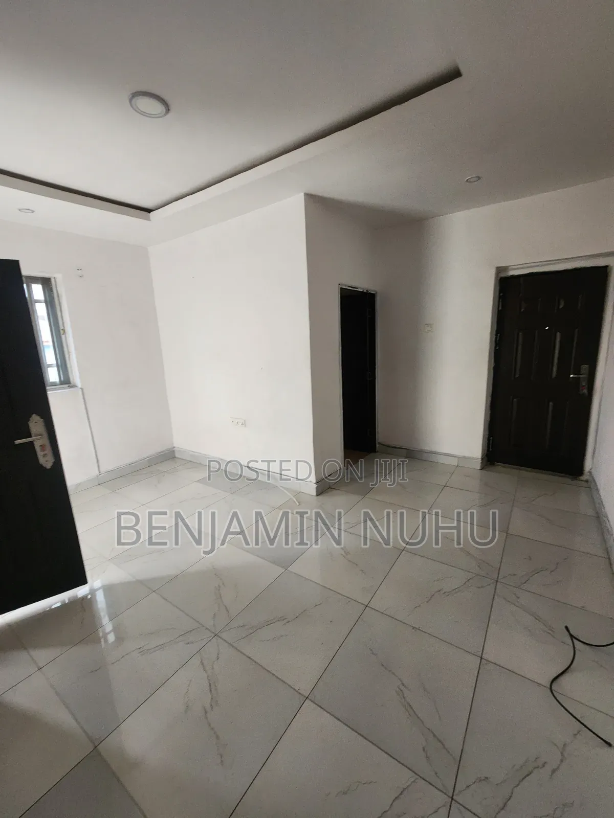 1bdrm Block of Flats in In A Close Facing, Off Lekki-Epe Expressway in Off Lekki-Epe Expressway