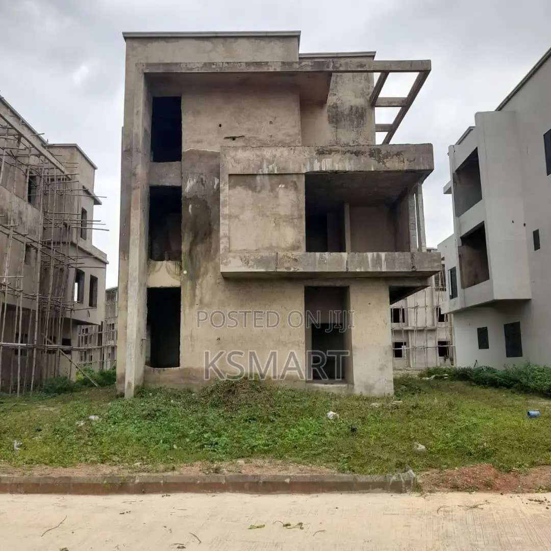 6bdrm Duplex in Maralago Lake City, Kubwa for sale in Kubwa