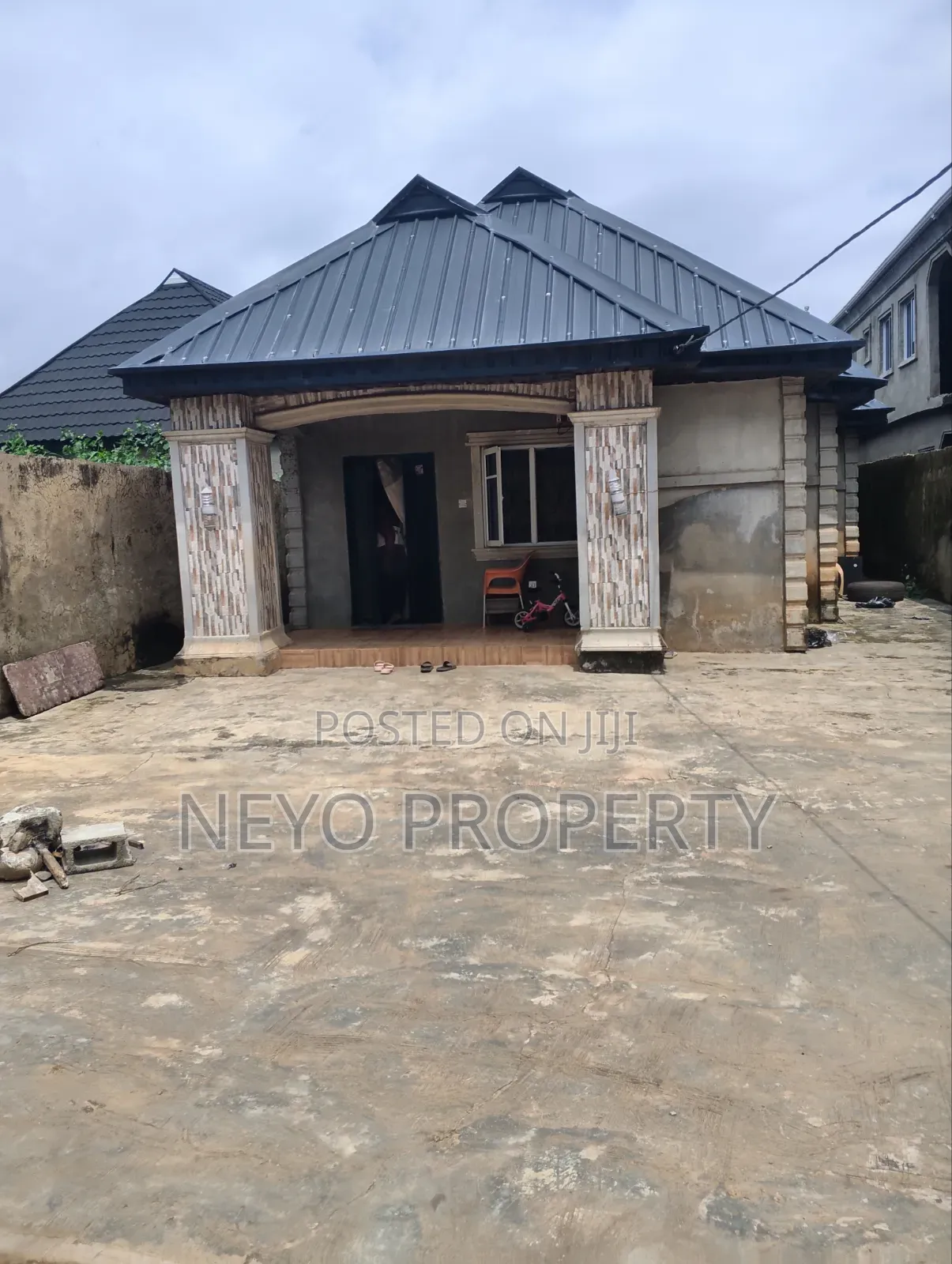 3bdrm Bungalow in Selewu Igbogbo for sale in Igbogbo