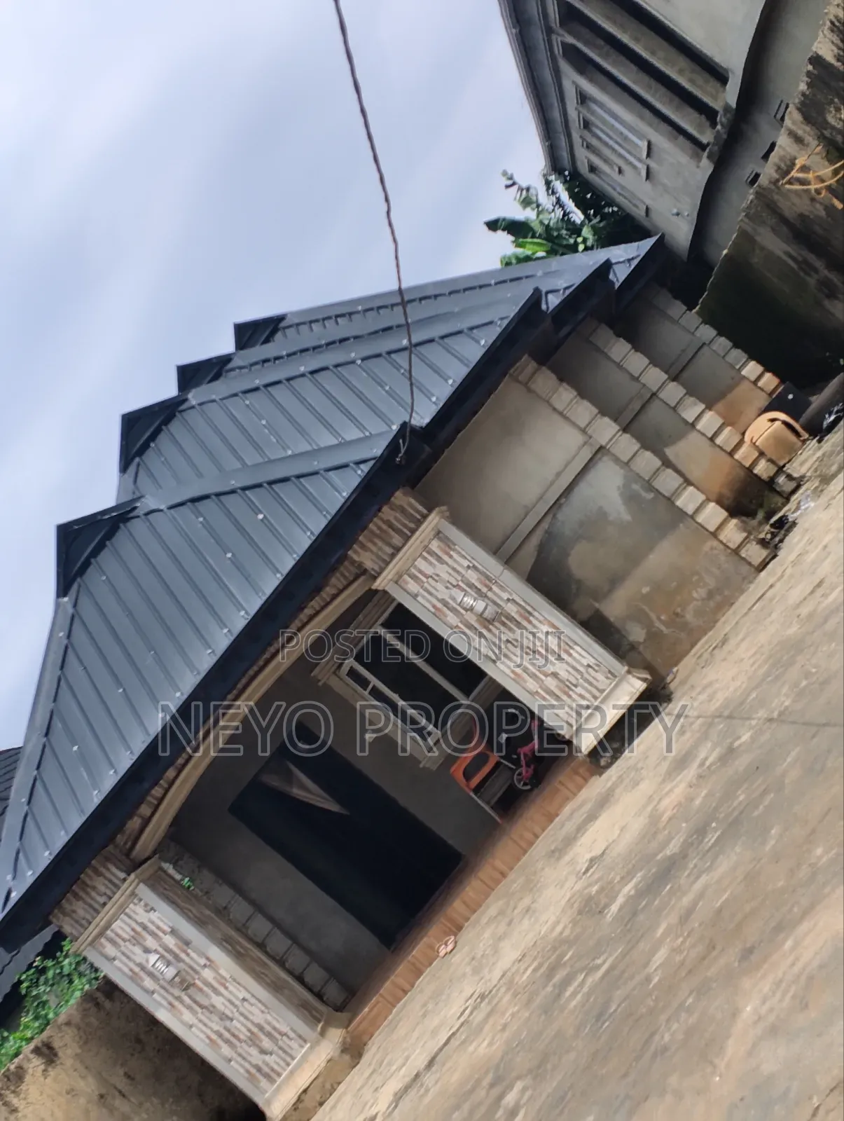 3bdrm Bungalow in Selewu Igbogbo for sale in Igbogbo