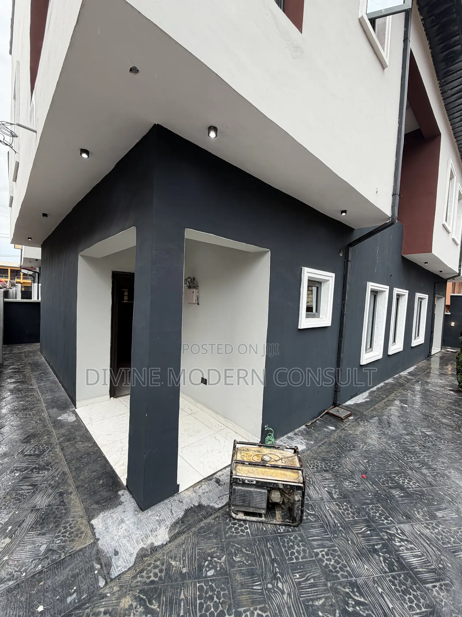 4bdrm Duplex in Private, Iju-Ishaga for sale in Iju-Ishaga