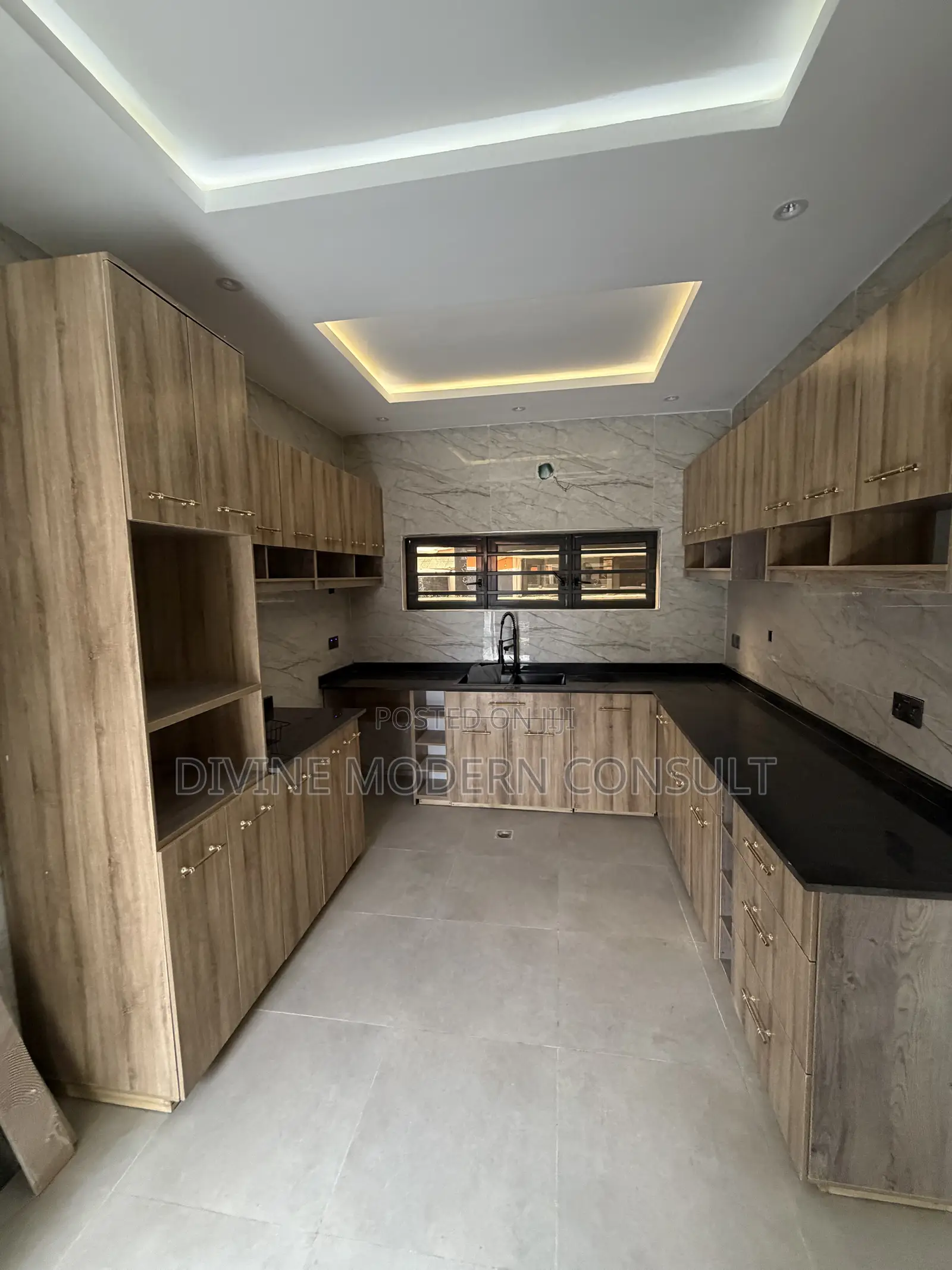 4bdrm Duplex in Private, Iju-Ishaga for sale in Iju-Ishaga
