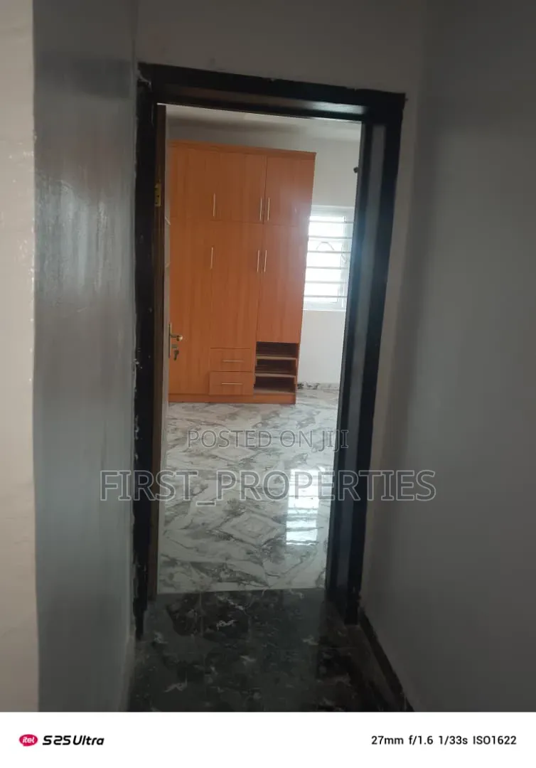 2bdrm Block of Flats in Ajinde Estate Off for rent in Ibadan