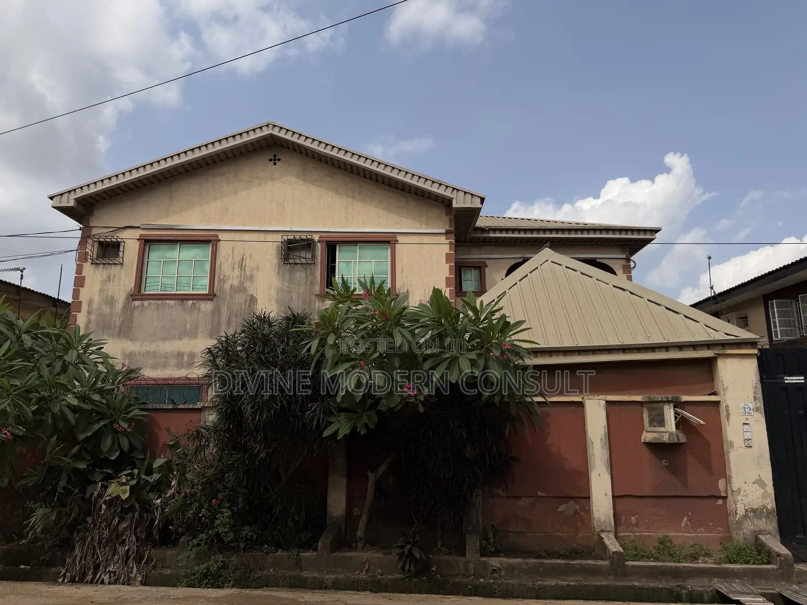 3bdrm Block of Flats in Private, Abule Egba for sale in Abule Egba