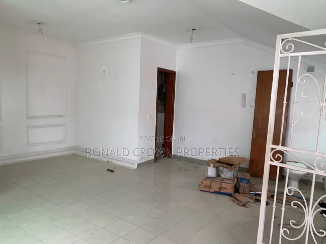 Newly Renovated 5 Bedroom Semi Detached House With Penthouse in Lekki Phase 1