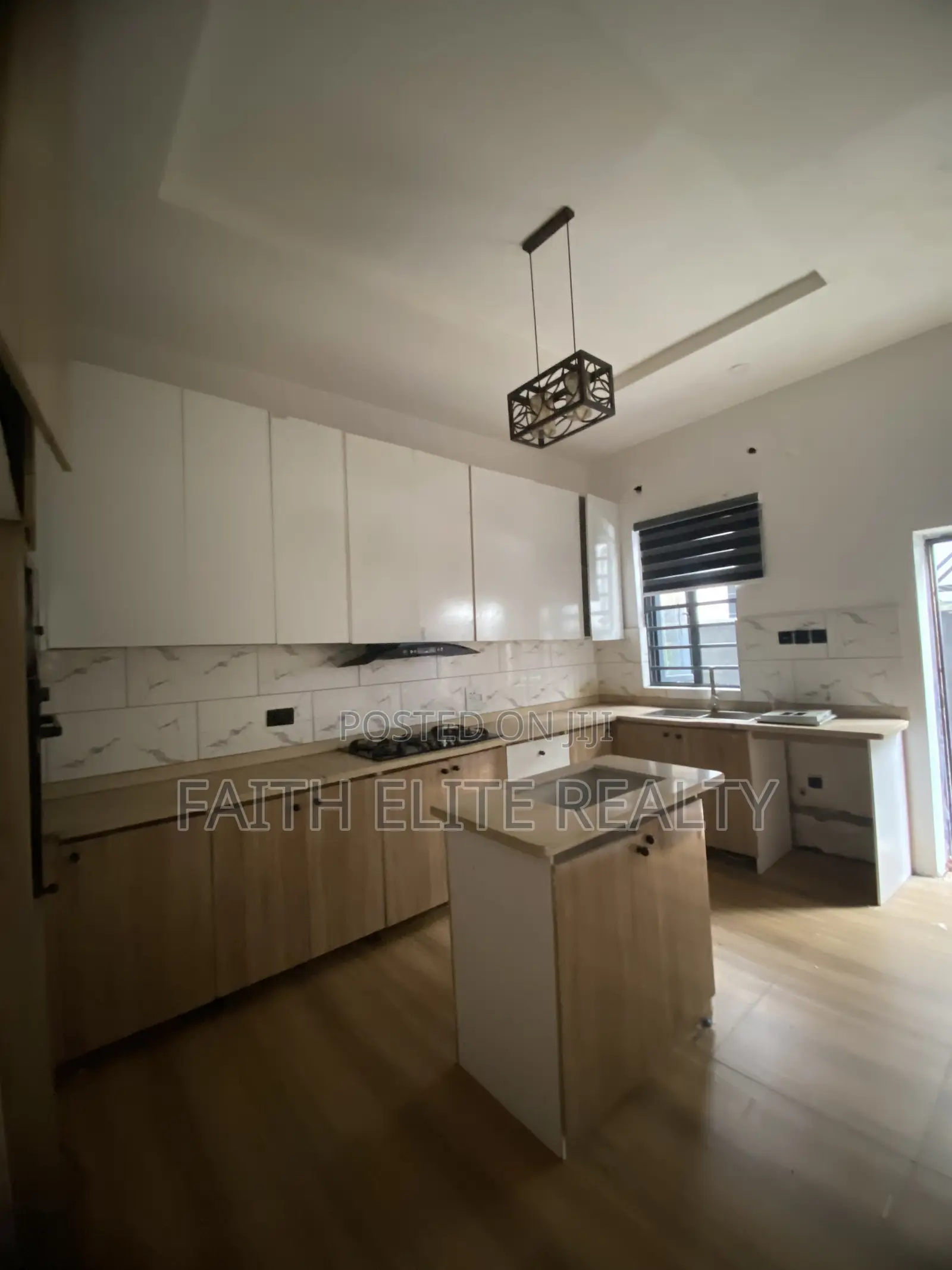 4bdrm Duplex in Orchid Road, Lekki Expressway for sale in Lekki Expressway