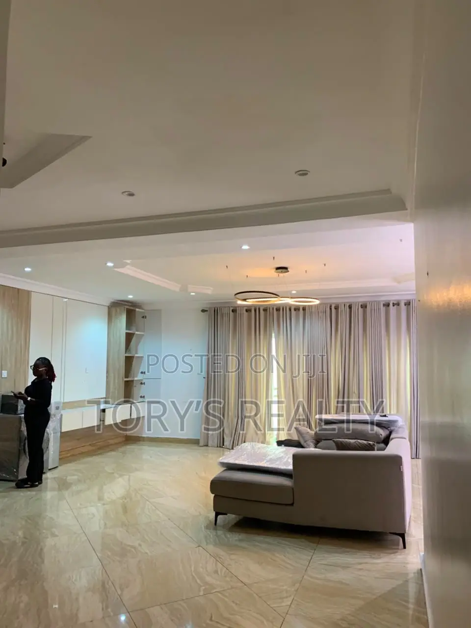 Furnished 3bdrm Apartment in Parkview Estate for rent in Parkview Estate