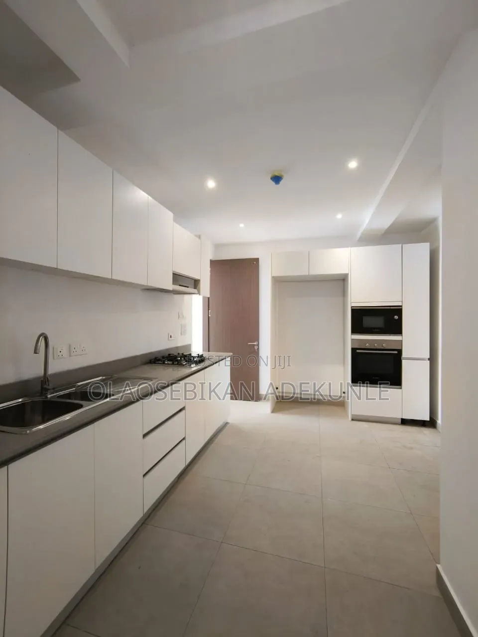 5bdrm Duplex in Thomas Estate Ajah for sale in Thomas Estate