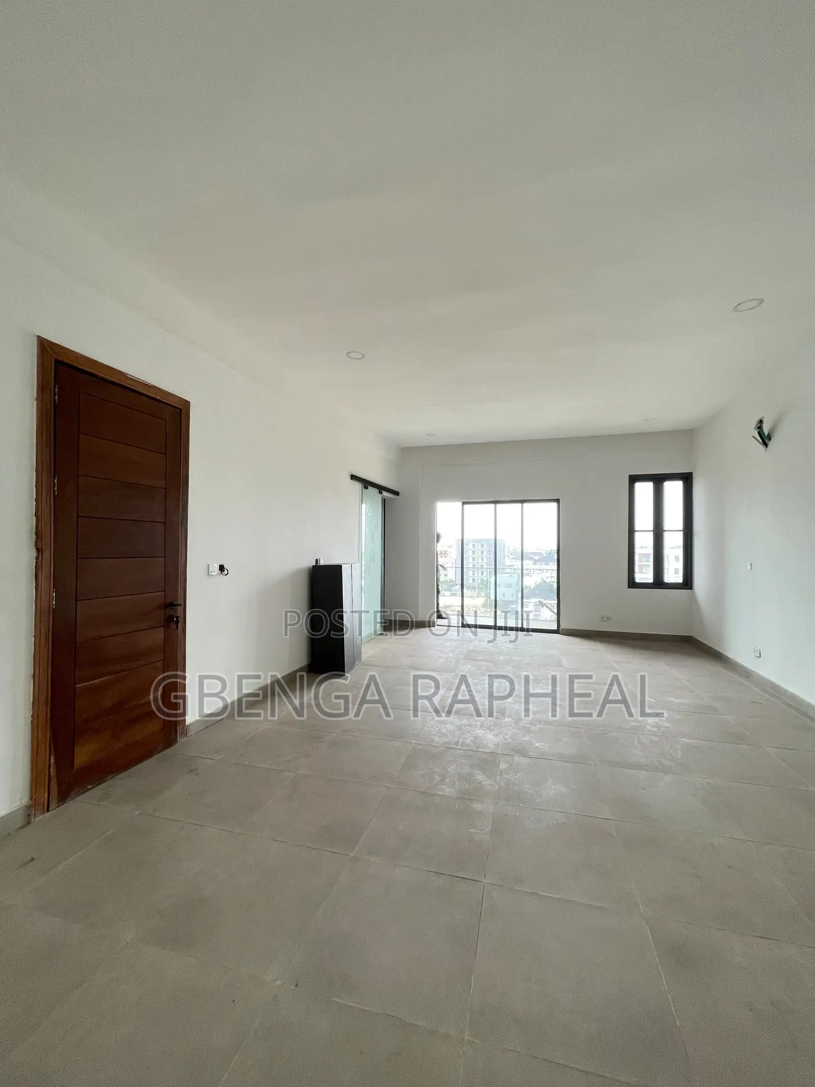 3bdrm Apartment in Ikate for sale in Ikate