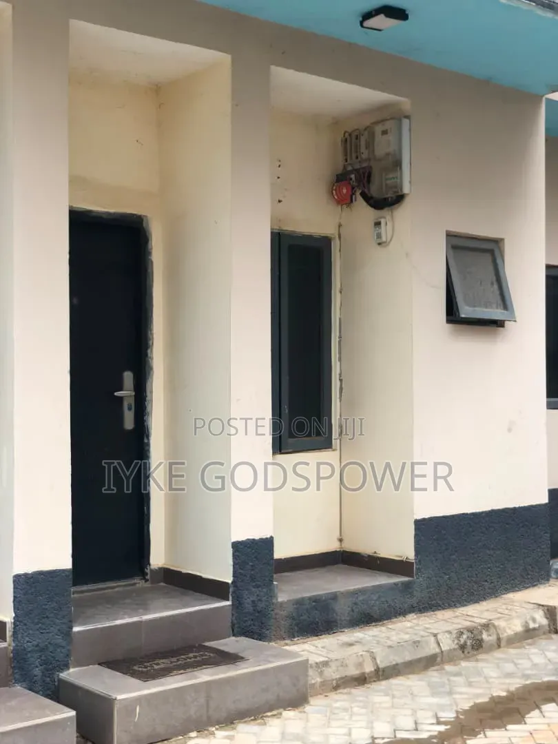 2bdrm Block of Flats in Lugbe, FHA for rent in FHA