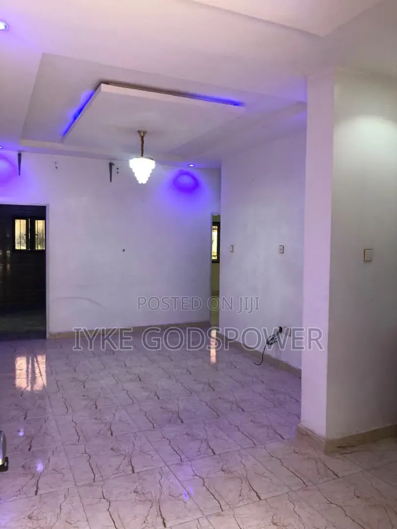 2bdrm Block of Flats in Lugbe, FHA for rent in FHA