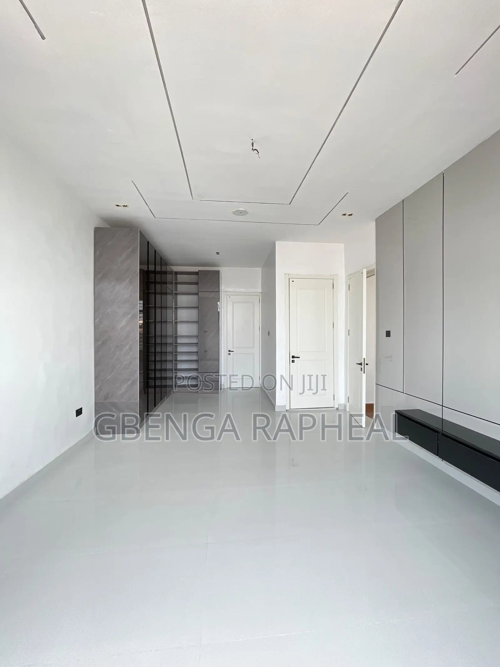 5bdrm Duplex in Chevron, Lekki for sale in Lekki