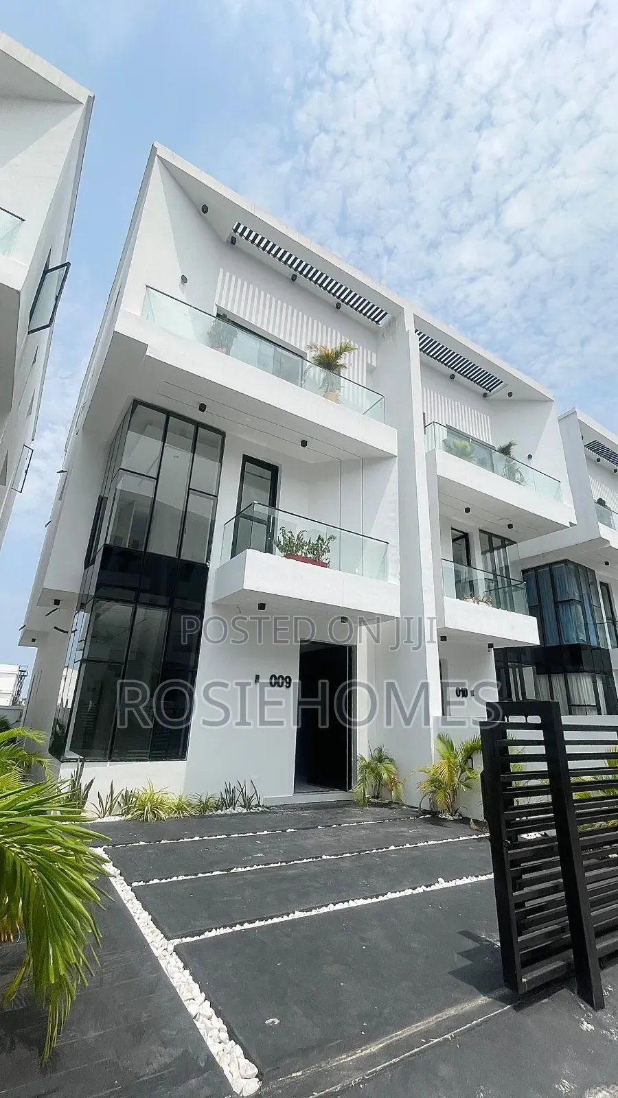 4bdrm Duplex in Archid, Lekki Phase 1 for sale in Lekki Phase 1