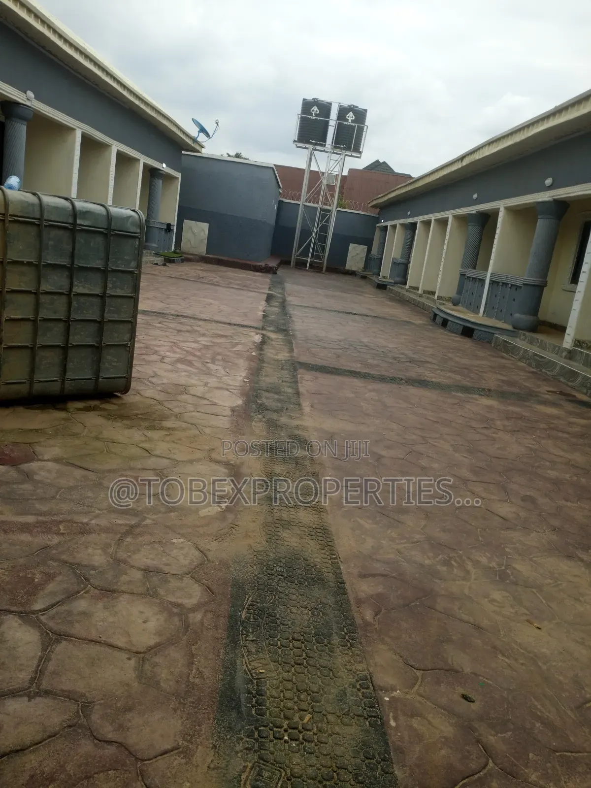 8bdrm Apartment in Zamani Extension, Karu for sale in Karu