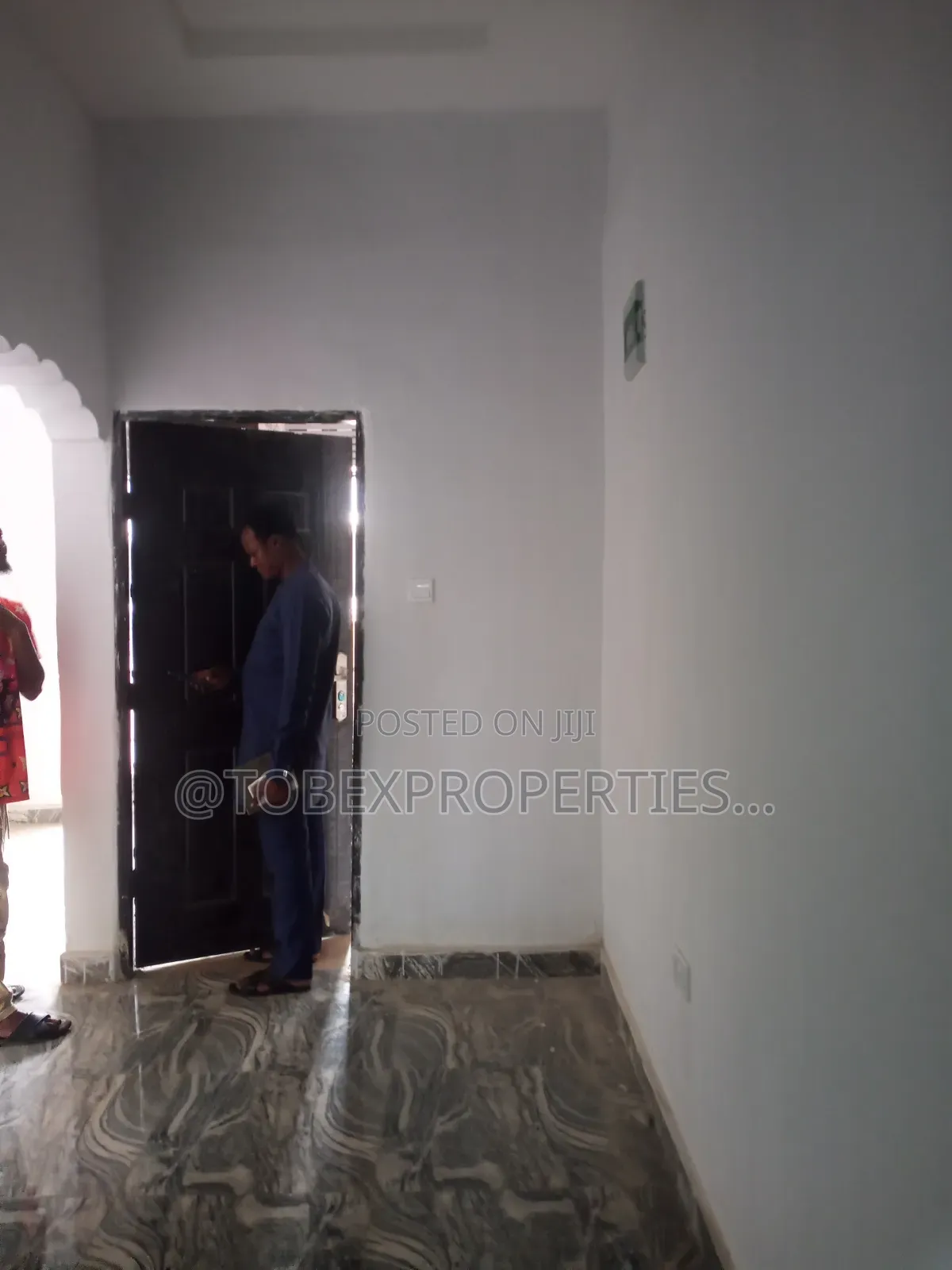8bdrm Apartment in Zamani Extension, Karu for sale in Karu