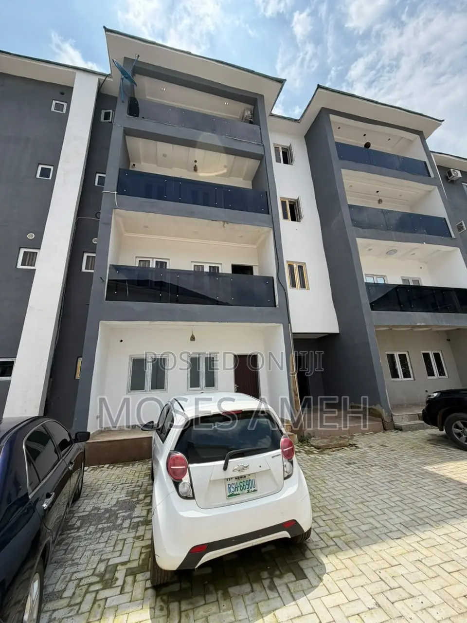 3bdrm Block of Flats in Wuye for rent in Wuye