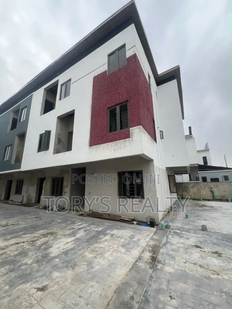 4bdrm Duplex in Lekki Expressway for rent in Lekki Expressway