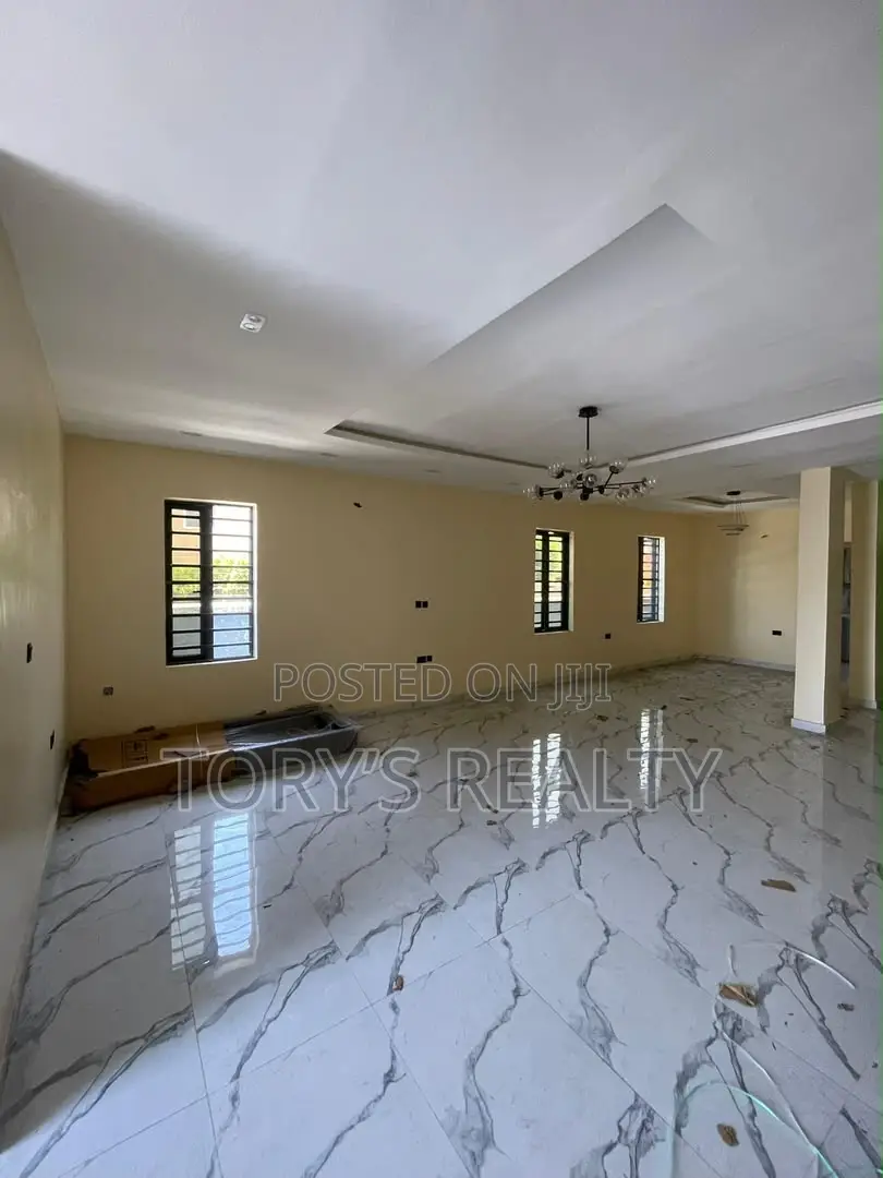 4bdrm Duplex in Lekki Expressway for rent in Lekki Expressway