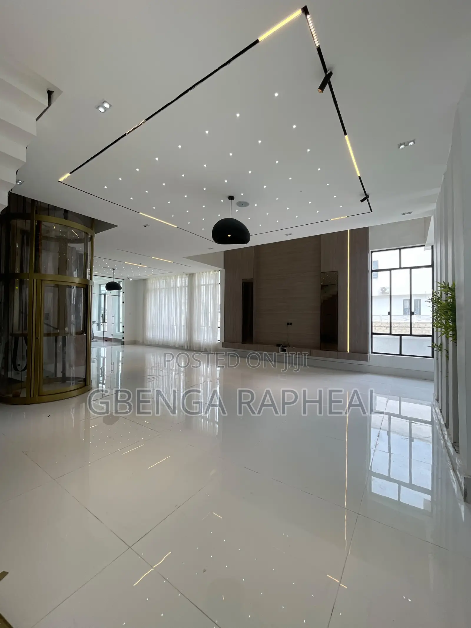 5bdrm Duplex in Chevron, Lekki for sale in Lekki