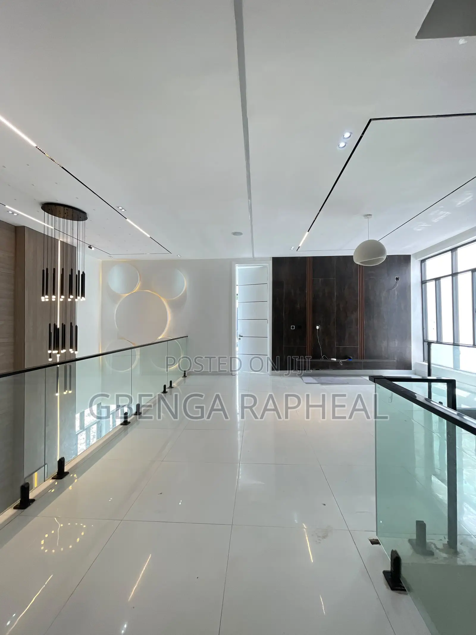 5bdrm Duplex in Chevron, Lekki for sale in Lekki