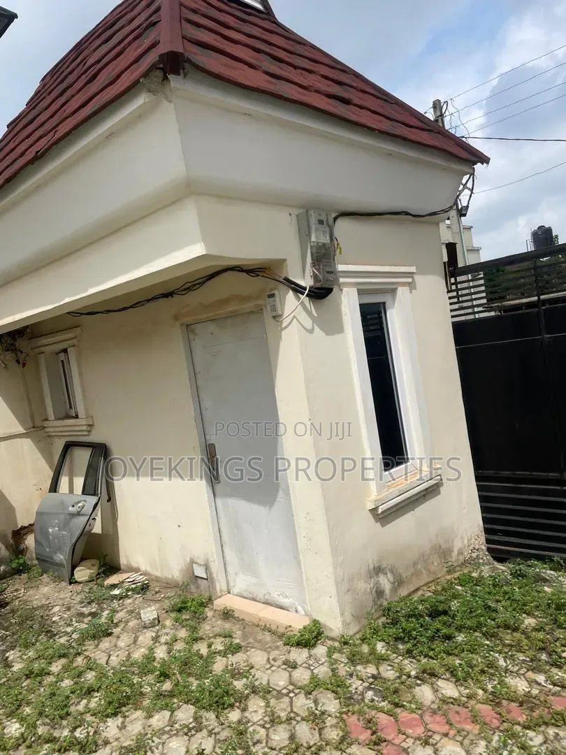 Furnished 4bdrm Duplex in Ireakari Estate, Oluyole for sale in Oluyole