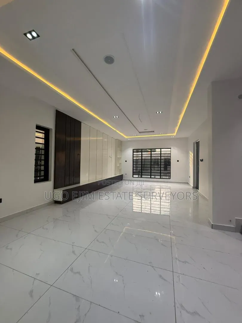 4bdrm Duplex in Cocaine Estate, Port-Harcourt for sale in Port-Harcourt