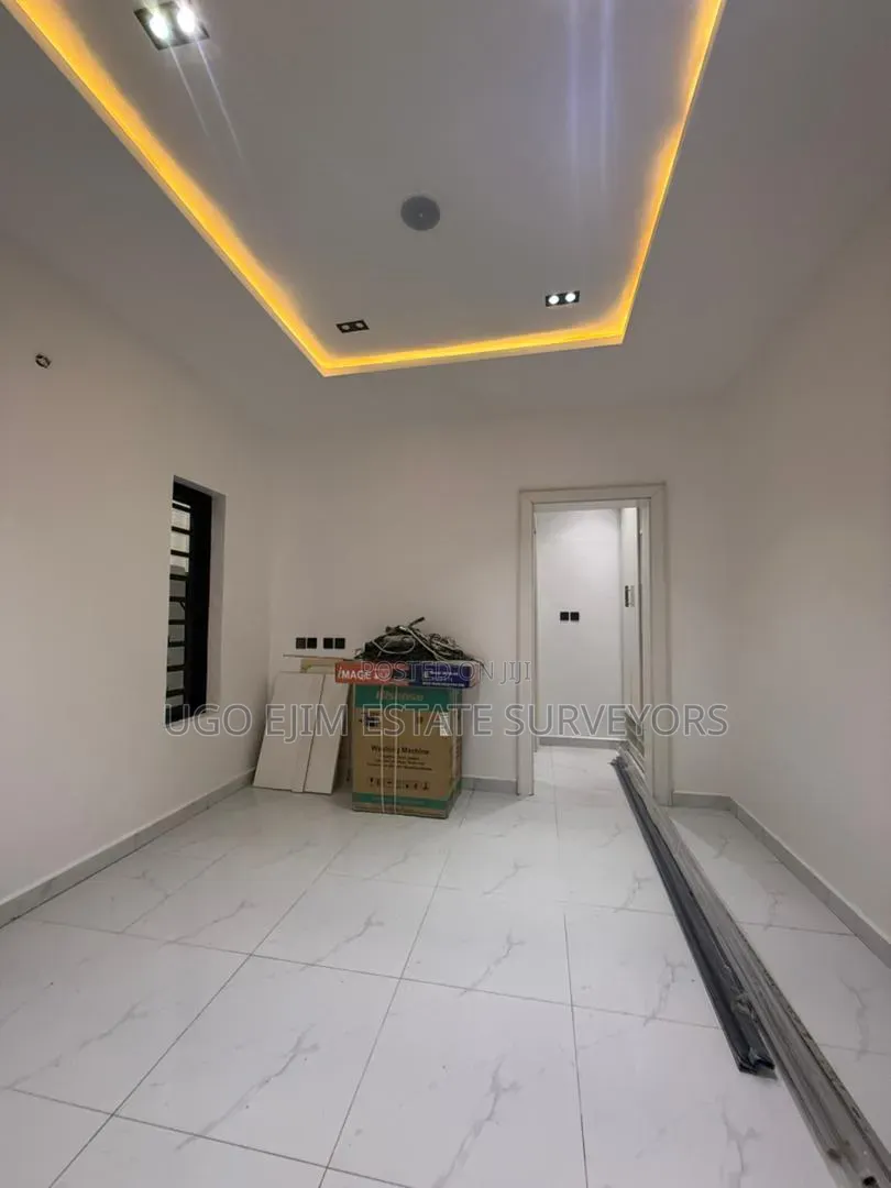 4bdrm Duplex in Cocaine Estate, Port-Harcourt for sale in Port-Harcourt