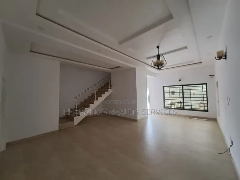 4bdrm Duplex in Shonibare Estate for rent in Shonibare Estate