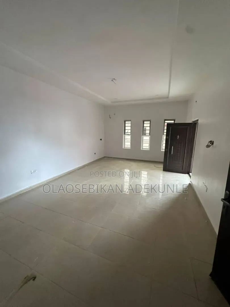 1bdrm Apartment in Chevron Lekki, Thomas Estate for rent in Thomas Estate