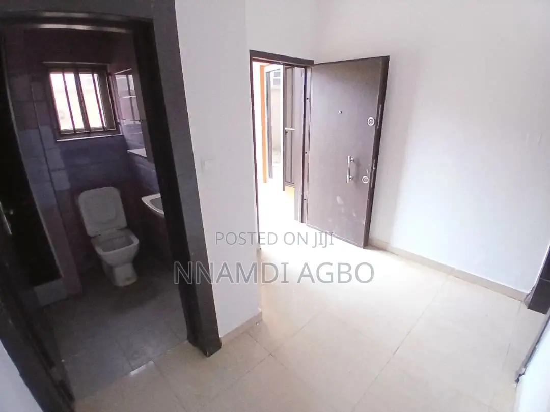 4bdrm Duplex in Ikota for rent in Ikota