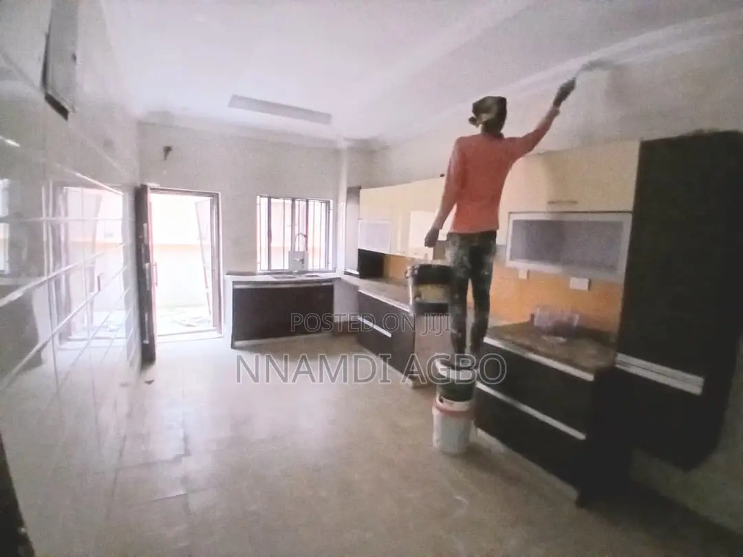 4bdrm Duplex in Ikota for rent in Ikota