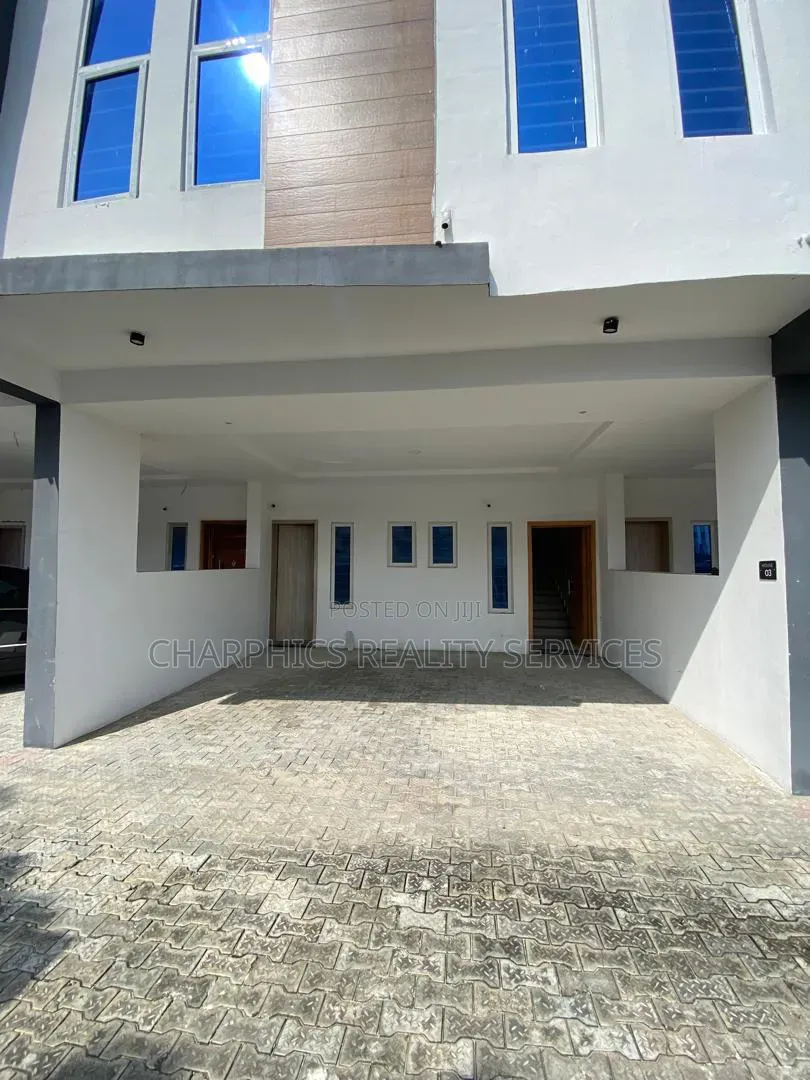 4bdrm Duplex in Ikate for rent in Ikate