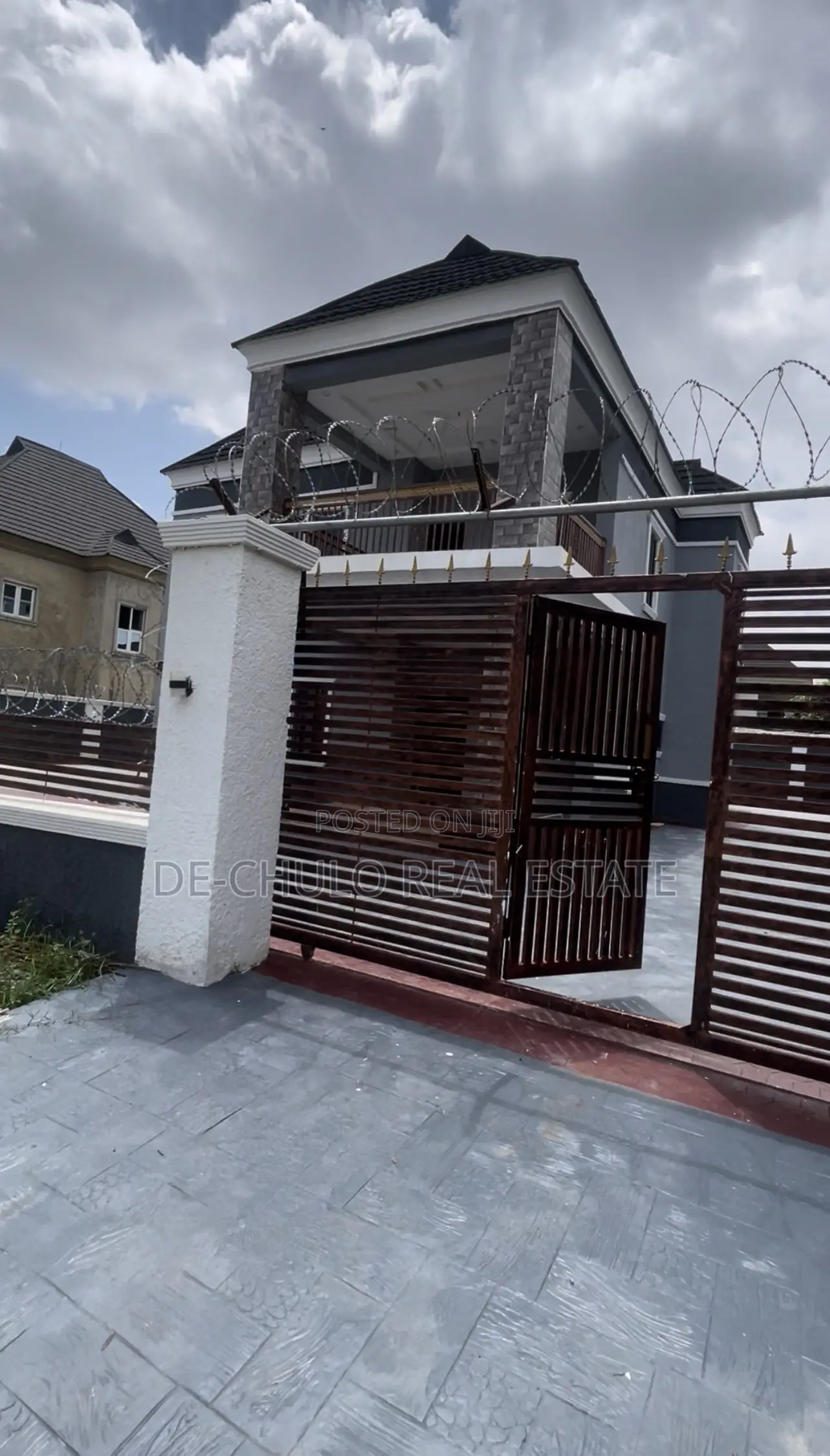 4bdrm Duplex in Supercell Estate, Apo Resettlement for sale in Apo Resettlement